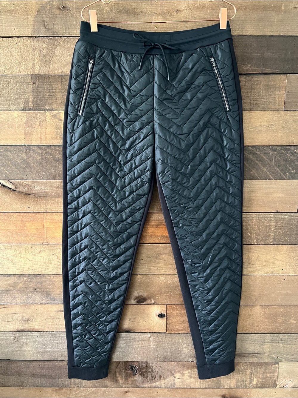 Athleta Women's Solstice Insulated Joggers Pants in Black Size 10 Tall - Picture 3 of 9
